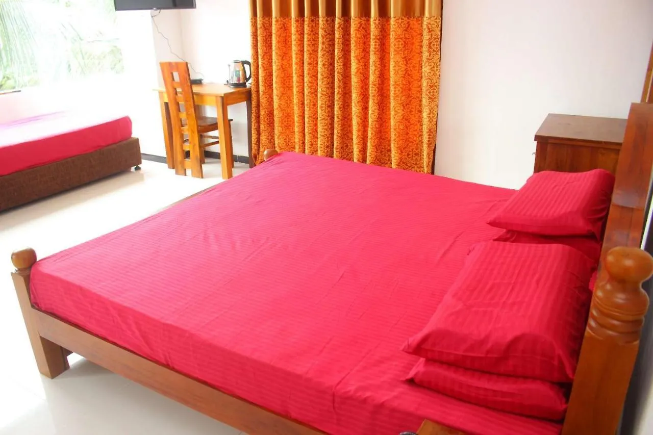 Heritage Eco Resort Kelaniya 0*,